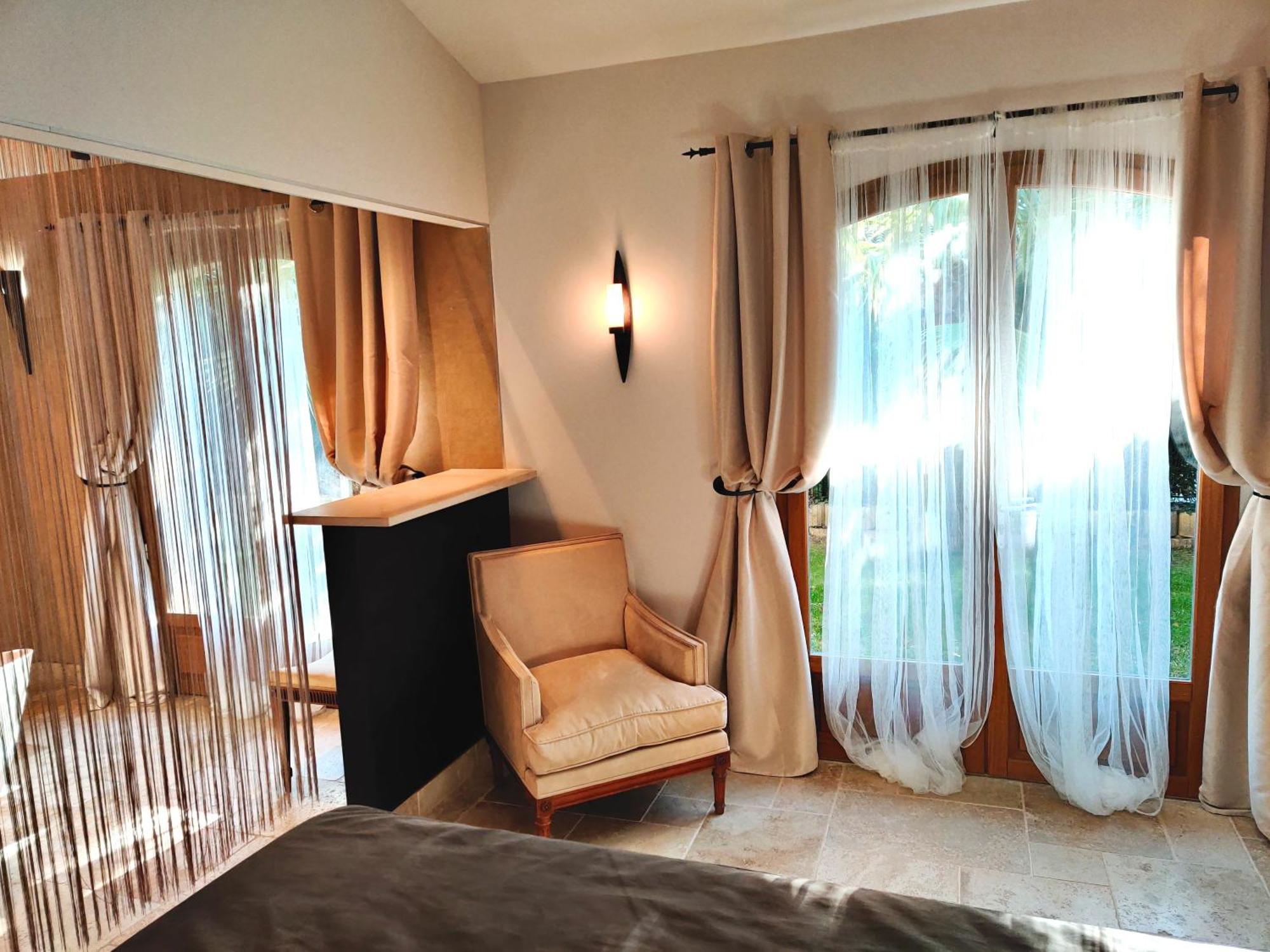 Maison Prestige Saint Tropez By Roberto Geissini Grimaud Ngoại thất bức ảnh