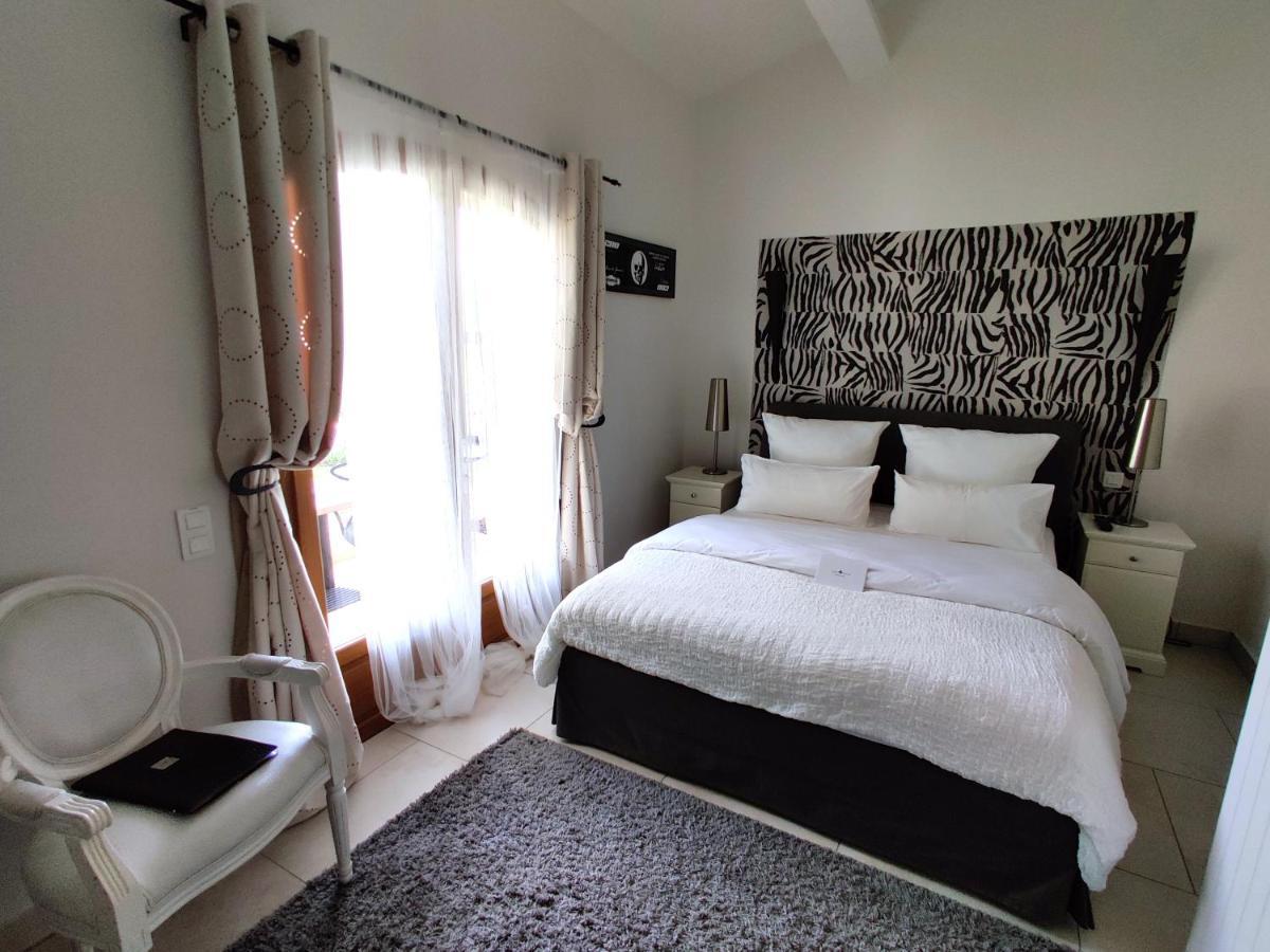 Maison Prestige Saint Tropez By Roberto Geissini Grimaud Ngoại thất bức ảnh