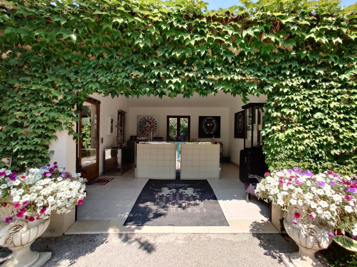 Maison Prestige Saint Tropez By Roberto Geissini Grimaud Ngoại thất bức ảnh